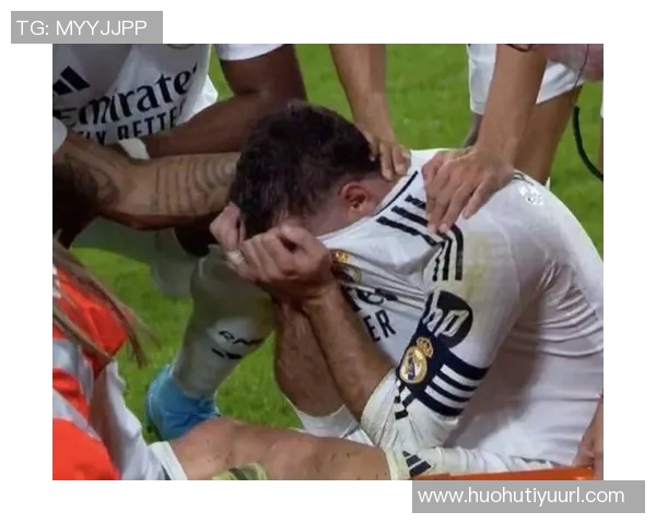 尤文图斯后卫加蒂遭遇右膝半月板撕裂伤势严重预计缺阵一个月以上 尤文图斯后卫加蒂遭遇右膝半月板撕裂伤势严重预计缺阵一个月以上