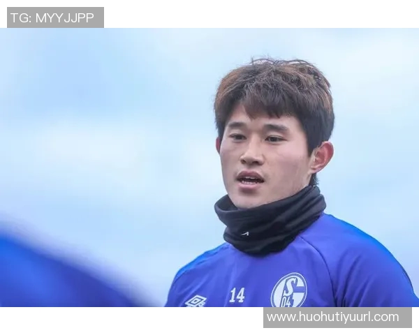 李东炅结束兵役重返蔚山现代足球队开启新征程 李东炅结束兵役重返蔚山现代足球队开启新征程